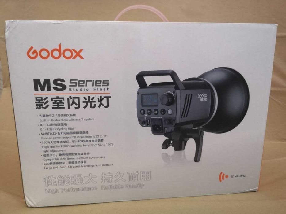 Студийная вспышка Godox ms300