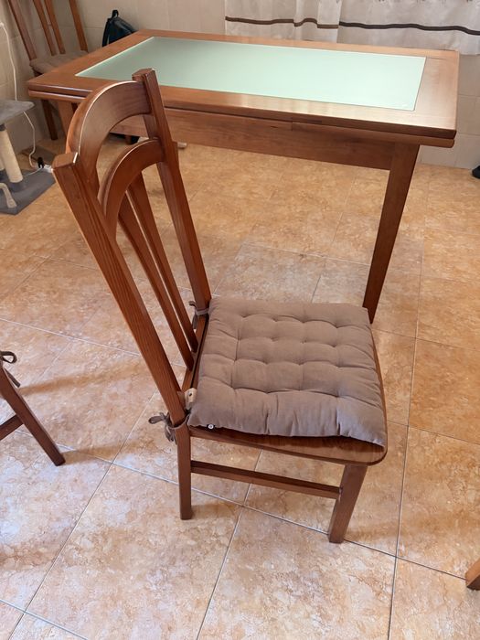 Mesa de Refeição - 5 cadeiras