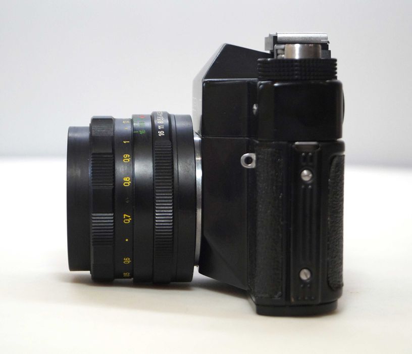 Aparat analogowy ZENIT TTL, futerał skórzany USSR