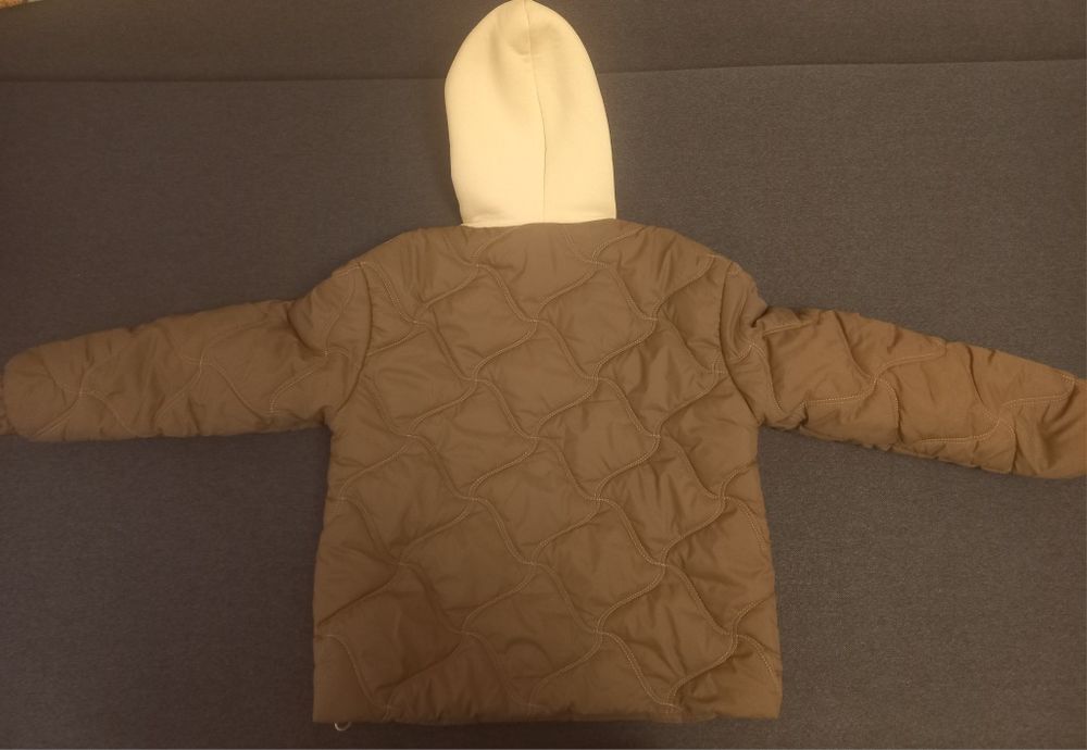 Детская куртка. Демисезон.