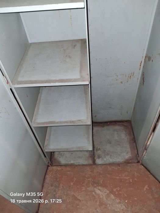 Продам металический шкаф в Харькове