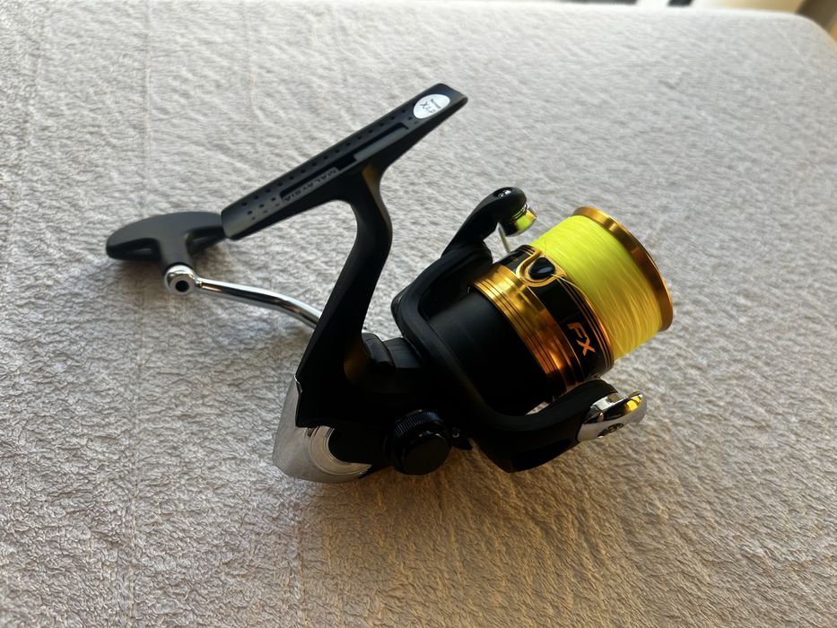 Kołowrotek SHIMANO FX C 3000  spinning