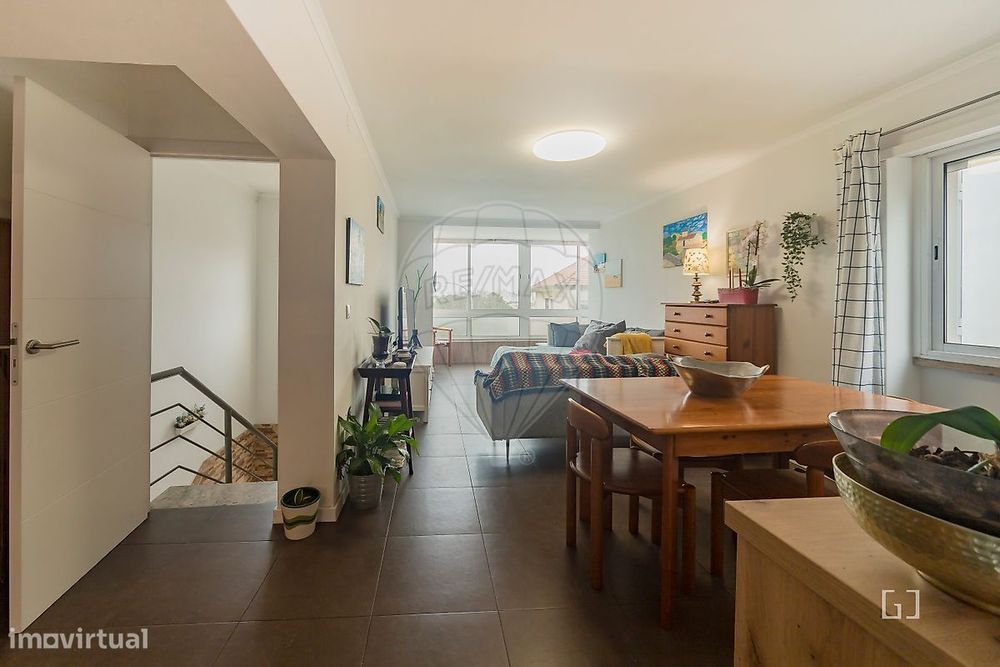 Apartamento T2 para venda — Mina De Água, Lisboa