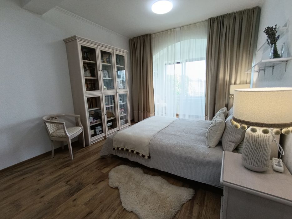 Продаж елітної 3к.кв. в Центрі міста