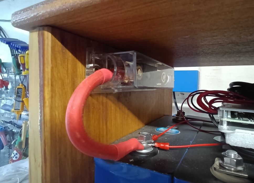 Bateria de lítio de 4kW/12V = 4.000kWh - transportável com visor e BMS