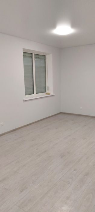 Нежилое помещение в районе оптового рынка по ул. Осипенко