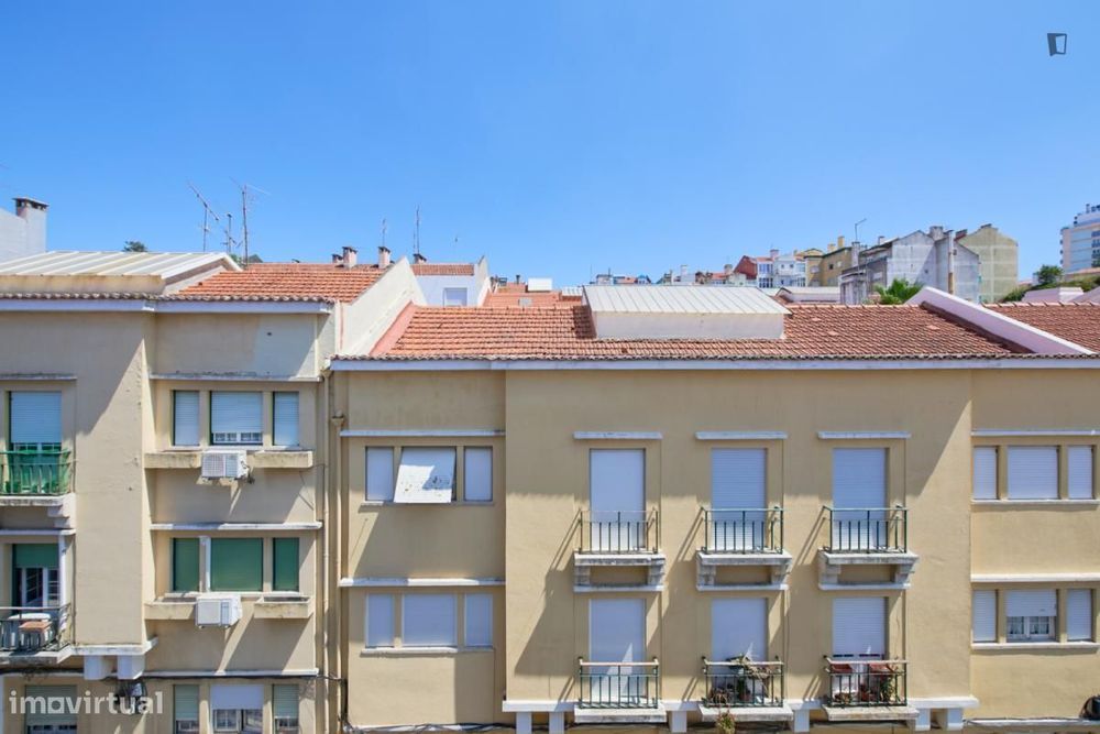 Quarto - localizado em Alameda Lisbon