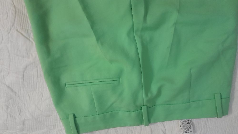 Брюки р34, котон, полиестр.нові