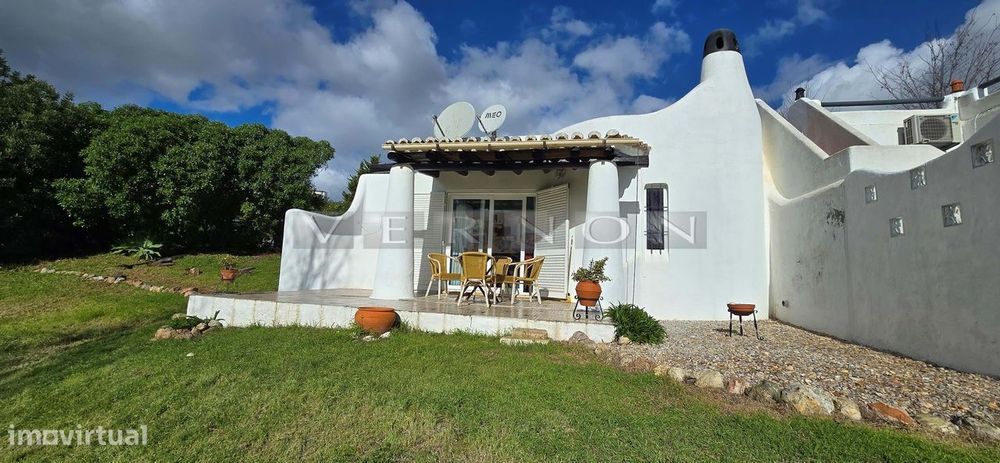 Moradia térrea geminada com 2 quartos - Quinta do Paraiso Carvoeiro, A