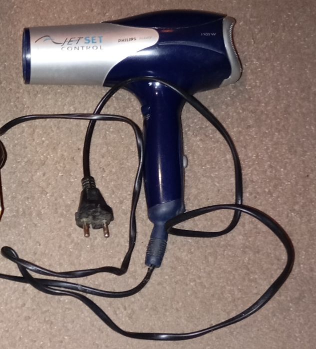 Професійний фен PHILIPS в подарунок насадки до машинки
