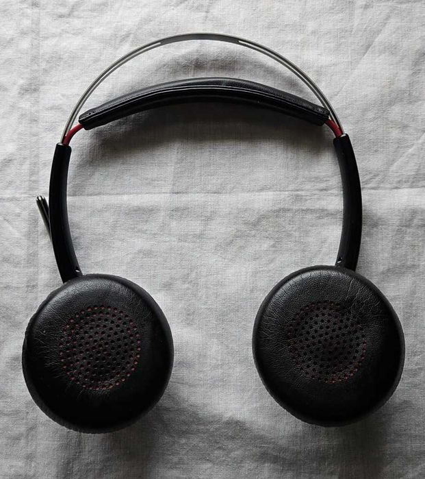 Plantronics Voyager Focus UC-M Headset Bluetooth