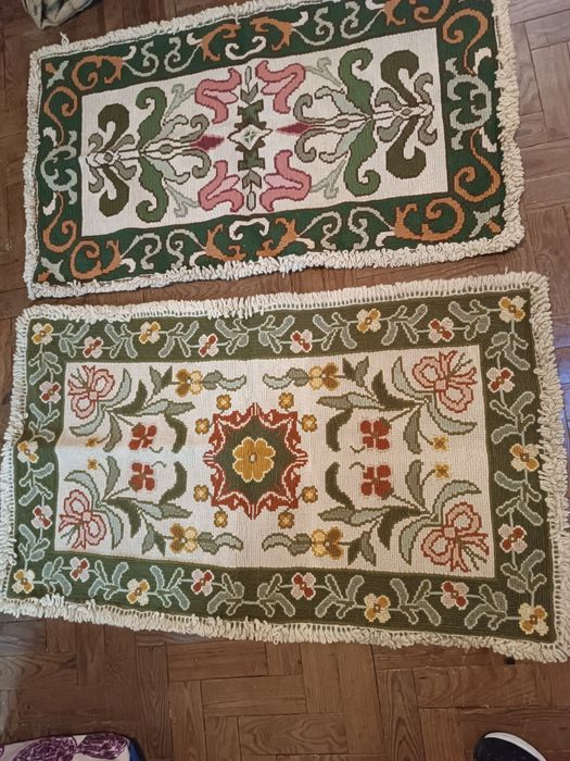 Tapetes de arraiolos 20€ cada