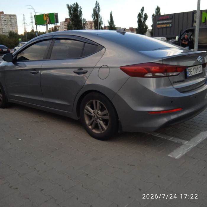 Hyundai Elantra!!