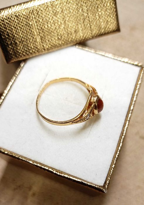 Złoty pierścionek p.585/1,75g  piasek pustyni