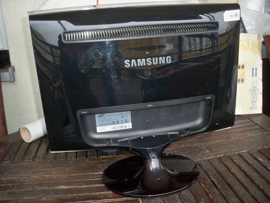 monitor Samsung SyncMaster T220 22cale matryca TN, niesprawny