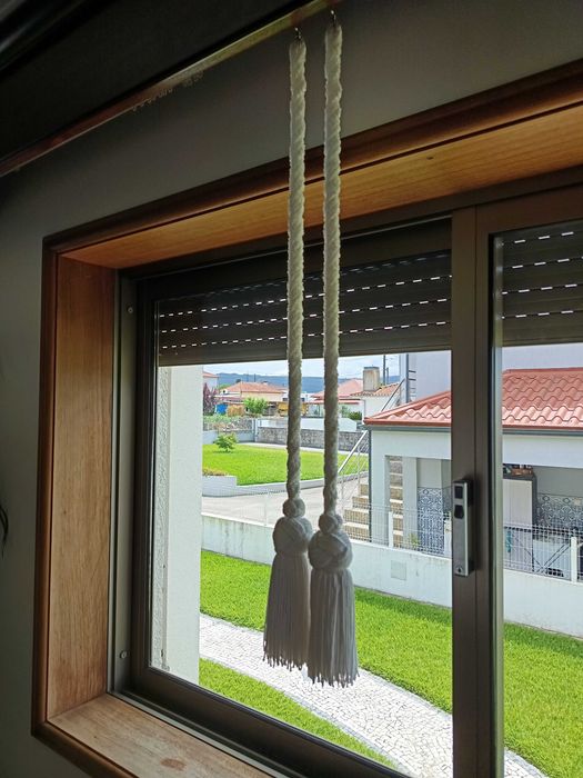 Sanefas em madeira (castanho raiz de nogueira)