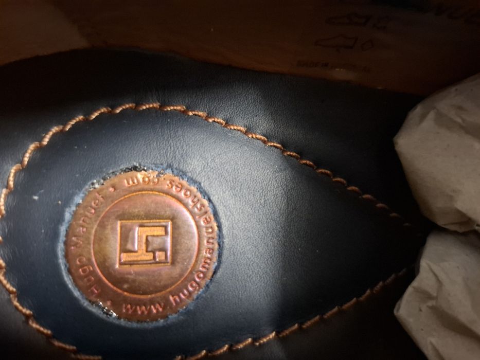 Sapatos Hugo Manuel Novos Em Caixa Nr42