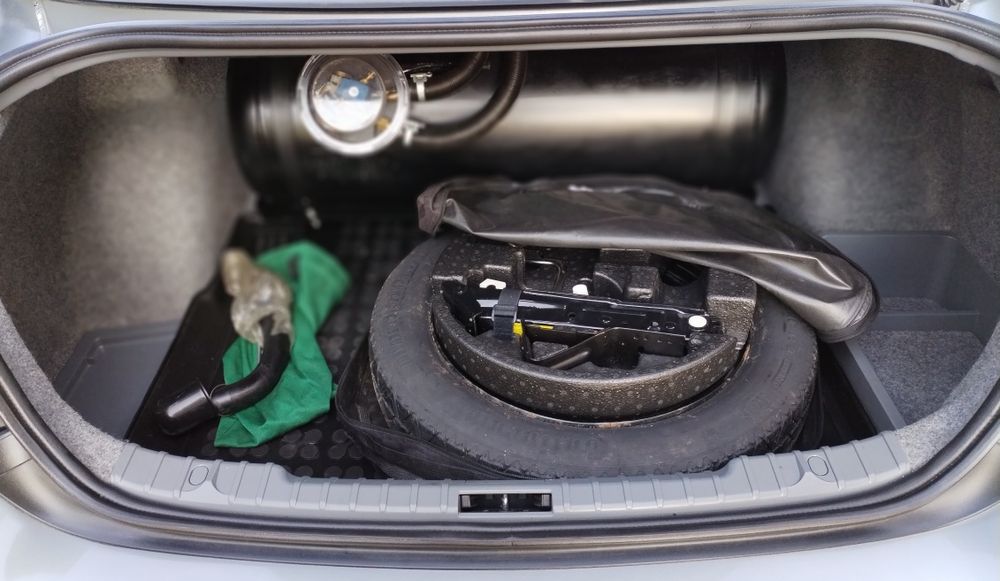 BMW 328i  R6 - cylindrów LPG