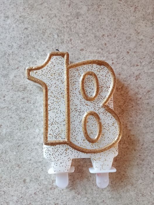 Świeczka na 18-nastke biała złota