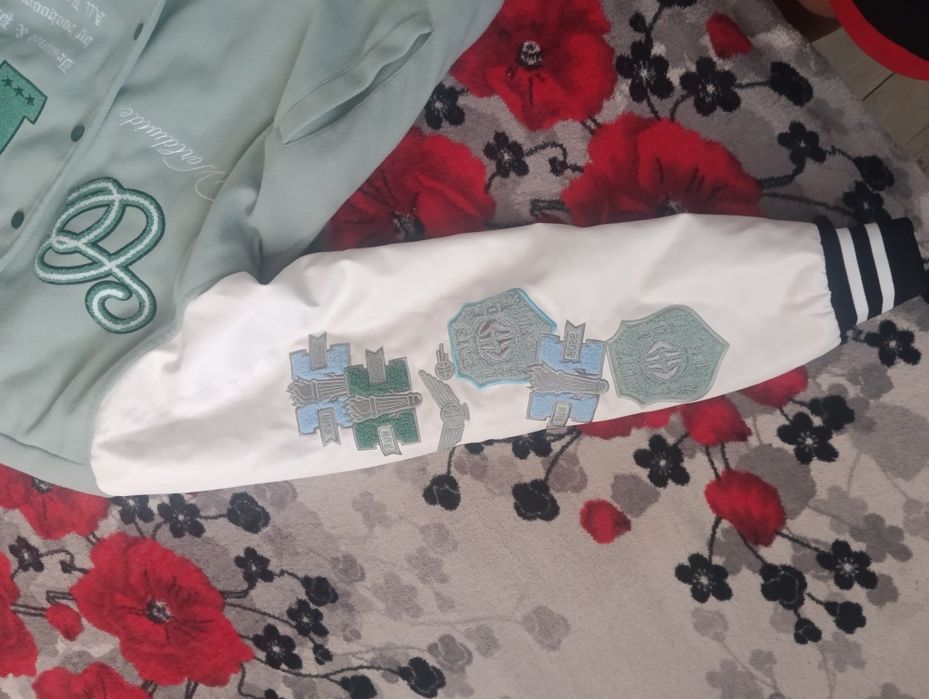 Продам американський бомбер