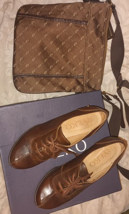 Torebka Tomy Hilfiger listonoszka skóra naturalna i tkanina nowa i buty Ryłko 37