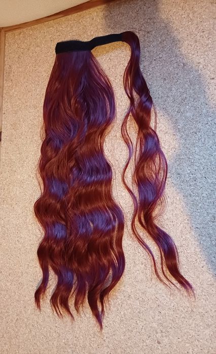 Extensão de cabelo comprido, rabo
de cavalo. Novo.
Sintético natural.