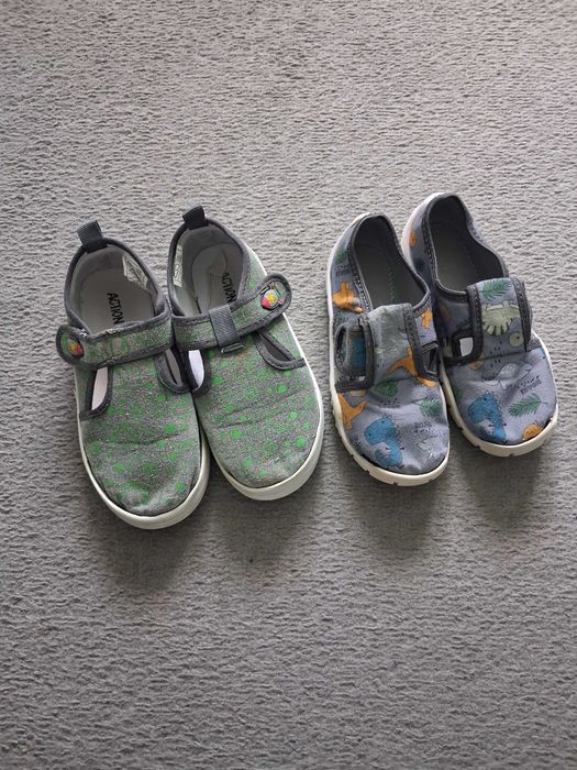 Kapcie dla chłopca r. 28