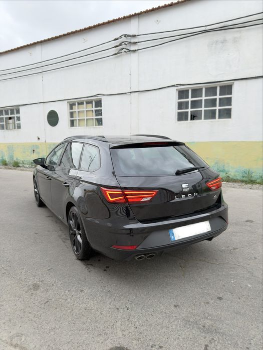 Seat Leon ST FR DSG Black Matt Edition