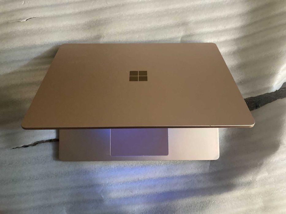 i5,8GB Маленький Легкий Сенсорный Ноутбук Microsoft Surface Laptop Go2