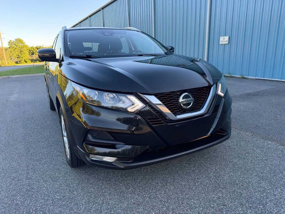 Nissan Rogue Sport SV      2021