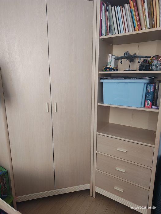 Zestaw mebli młodzieżowych. Firma Wójcik