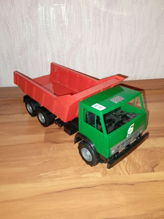 Игрушка большой автомобиль" Грузовик - самосвал "для ребенка от 1 года