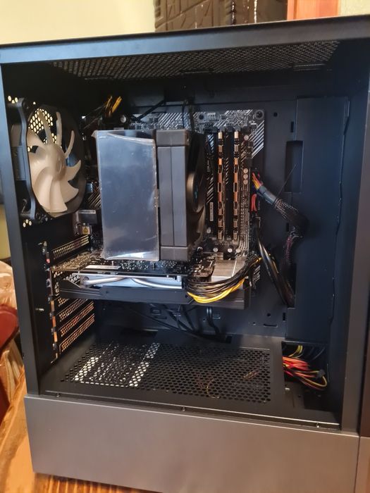 Комп'ютер ,5600 ryzen ,Новий!