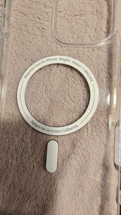 Etui iPhone 16 pro max spigen