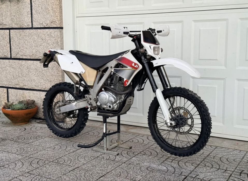 Ajp pr3 125 2018