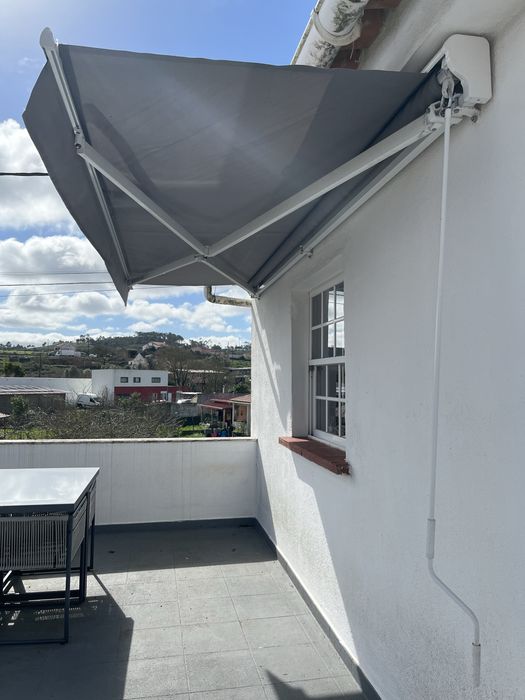 Toldo retrátil exterior