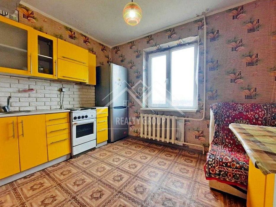 Продаж 1-к покращенного планування 42 кв.м на  вул. Бызова ( Дзержинка)