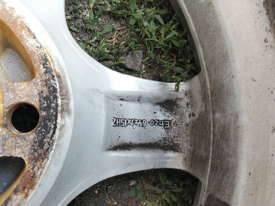 Титани 5.112.15 в доброму стані