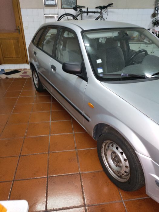 Vendo Mazda a gasolina