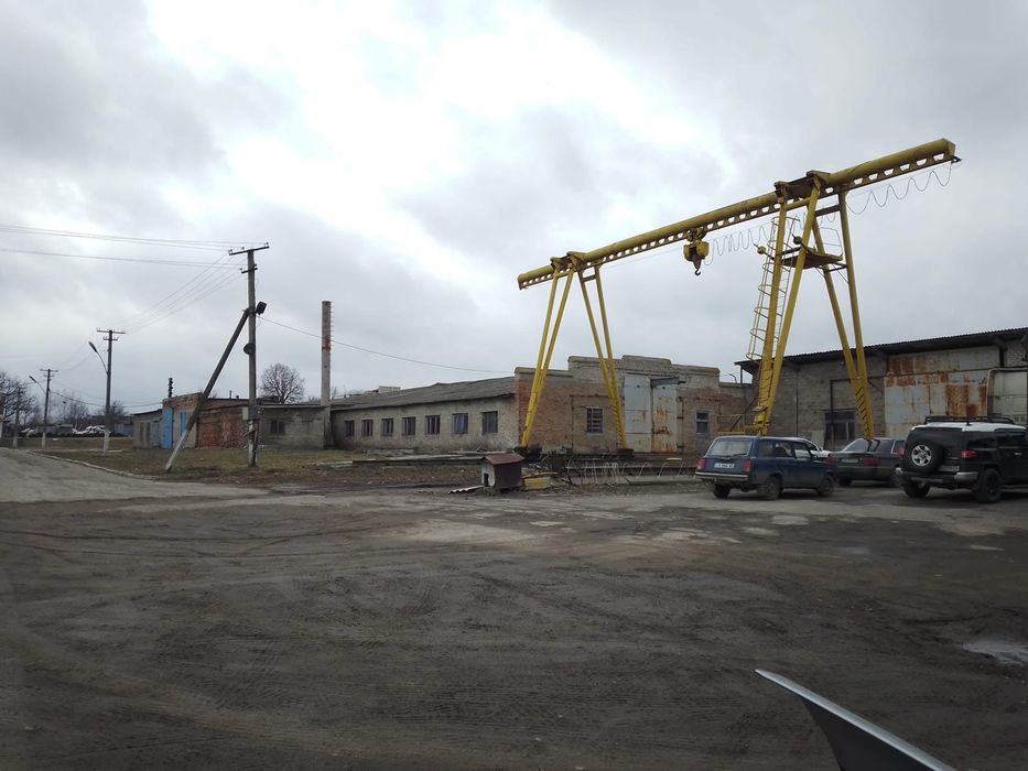 Оренда складських приміщень. 1700кв.м ділянка 4ГА. с.Полянецьке