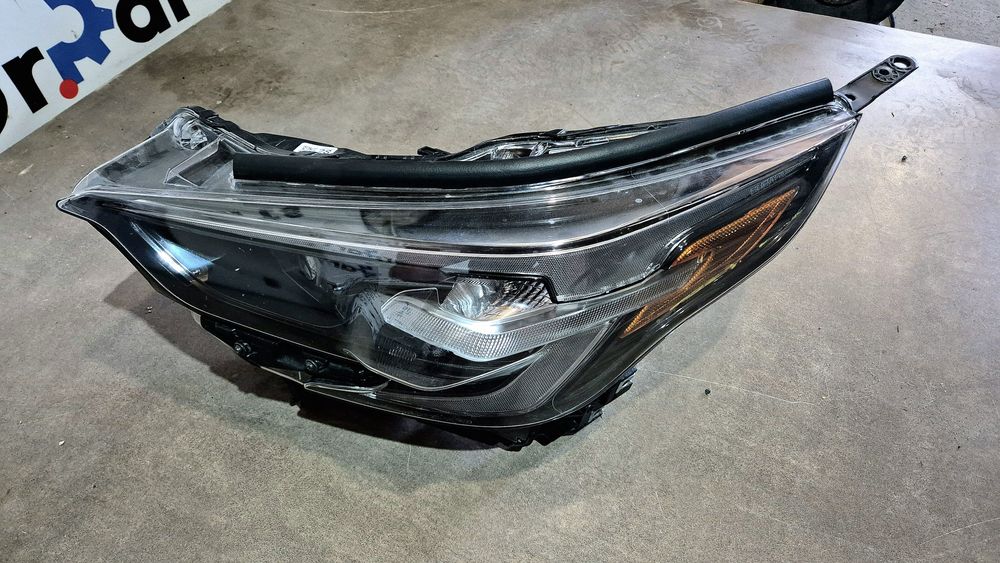 Фара Subaru Outback Legacy 2023 2024