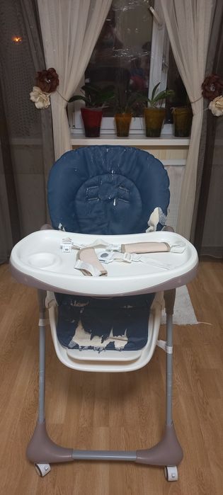 Стільчик для годування CARRELLO TOffee