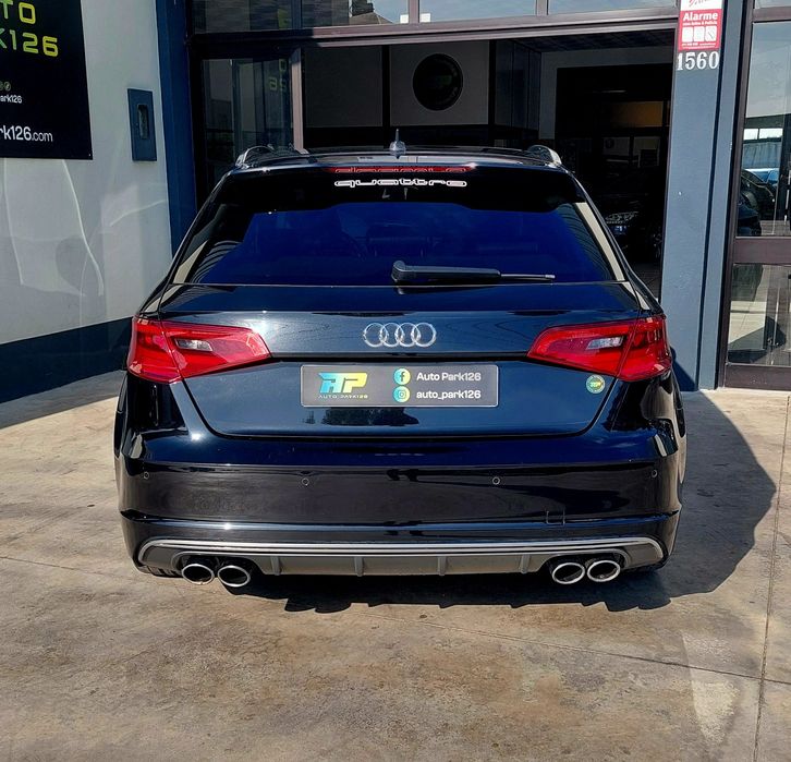 Audi S3 Quattro Sportback 2.0 TFSI 300CV S-Tronic / Panorâmico