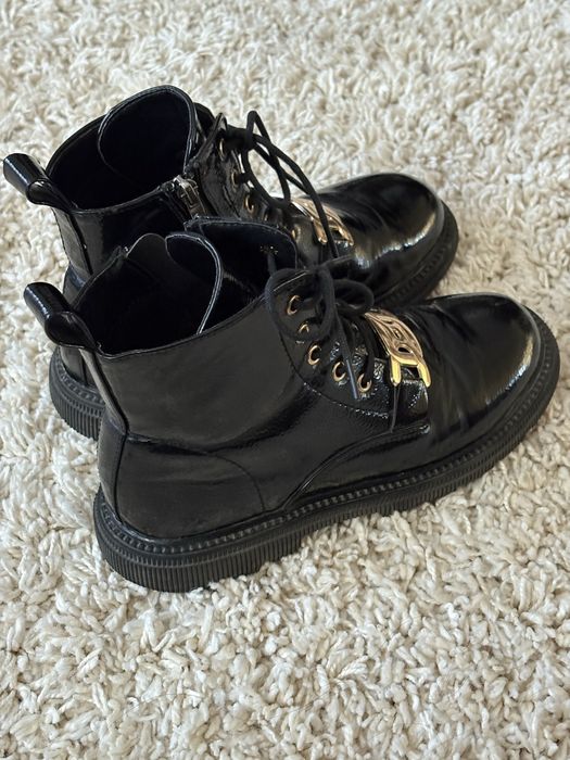 Осінні черевики для дівчинки