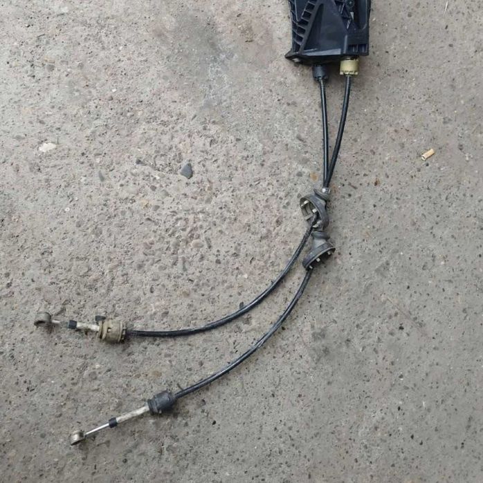 Троса КПП Mercedes Vito 639 пара (чорна + біла)