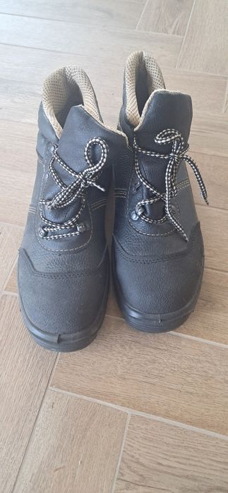 Buty robocze 44 nowe