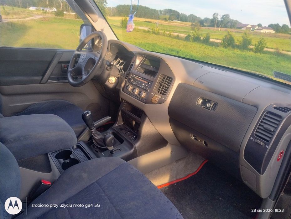 Mitsubishi Pajero 3.2 DID  4x4  7 osobowy