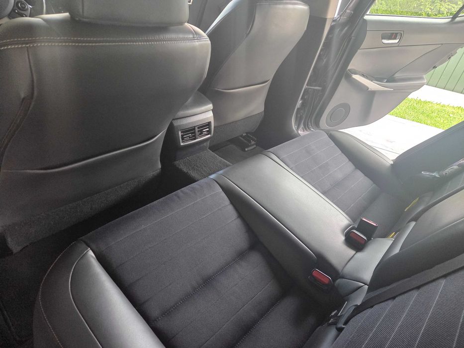 Lexus IS 300h Executive