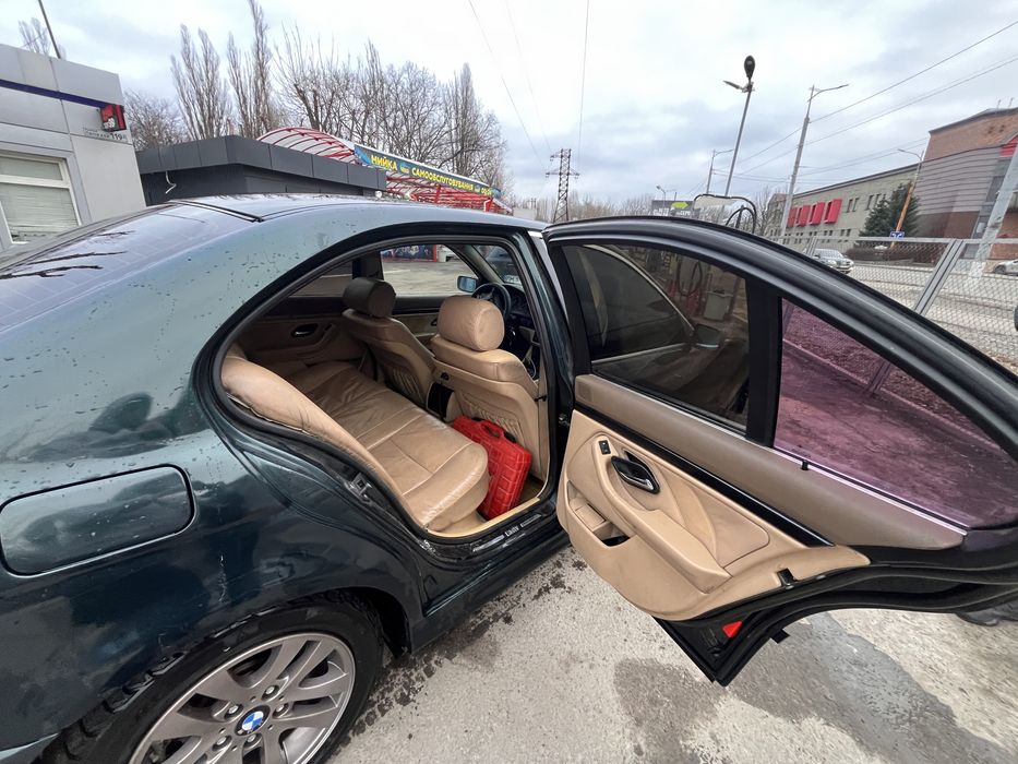 Срочная продажа ! BMW E39