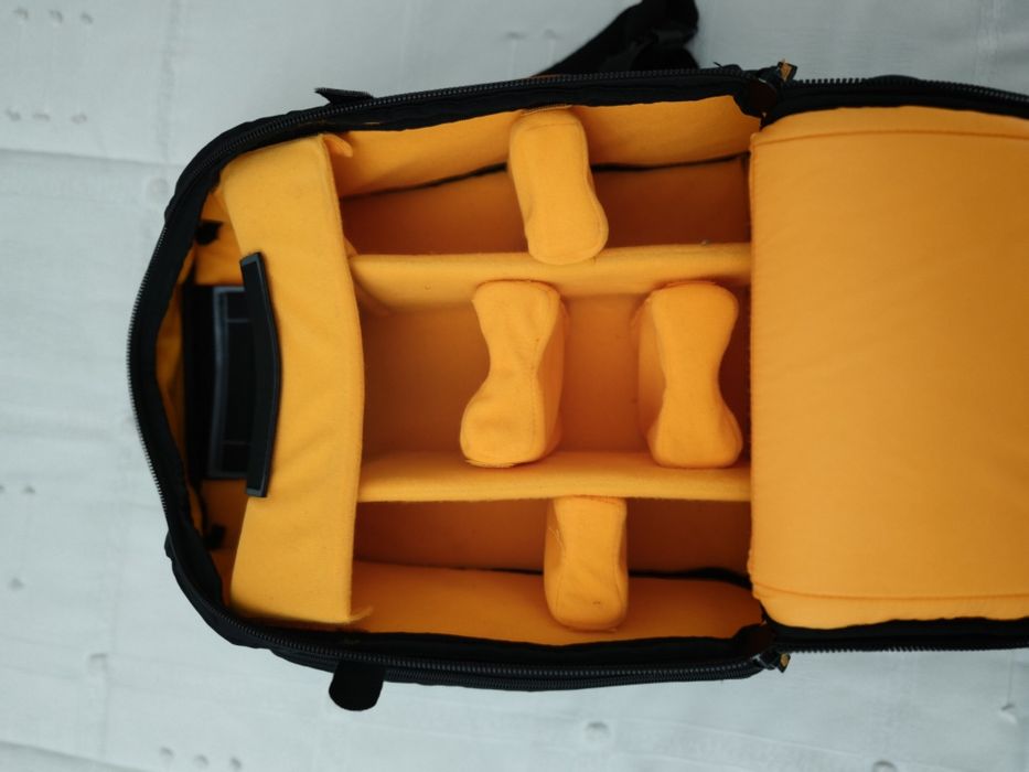 Mochila Fotográfica Case Logic SLRC-206 para Câmara Reflex e Portátil